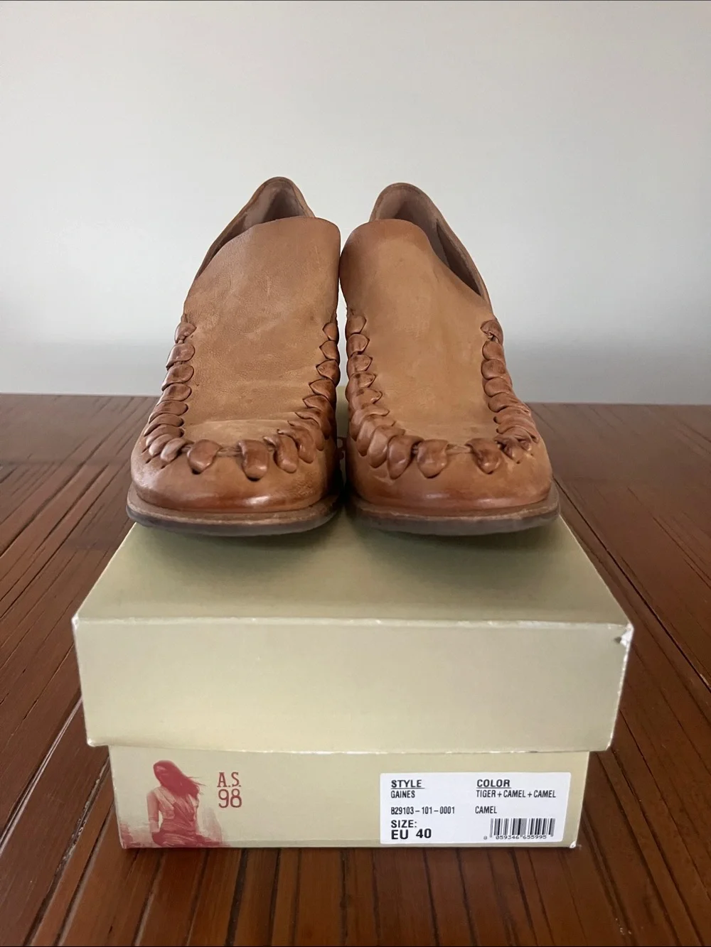 A.S.98 Gaines in Camel.